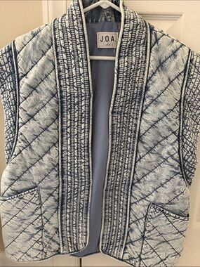 J.O.A. Quilted Blue & White Open Front Vest